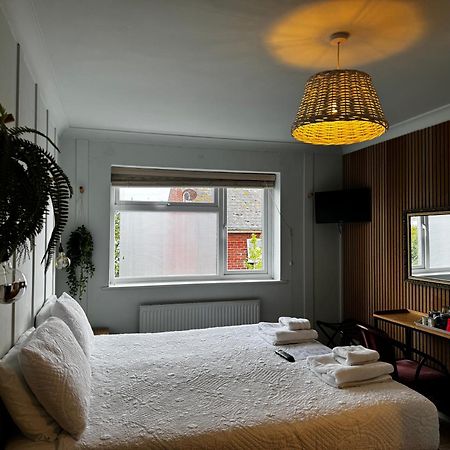 The Townhouse 101 Bed and Breakfast Sandown Buitenkant foto